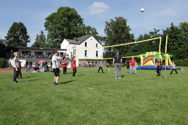 Sport & Spiel zum 100-jährigen Jubiläum des ATG-Sportplatzes Chorusberg | Foto (c) Christoph Schmitz